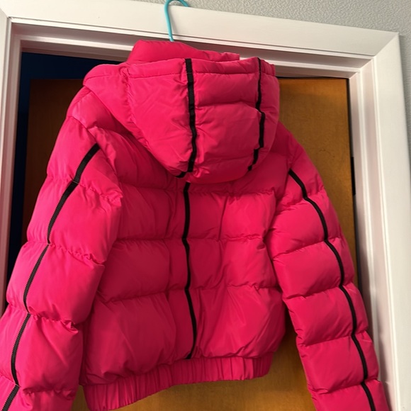 IVL collective pink puffer jacket - Picture 3 of 4
